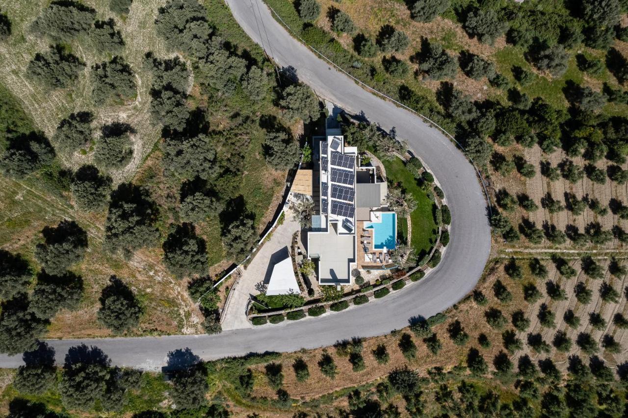 Rizes Villa With Jacuzzi & Heated Pool Agia Triada Exterior foto